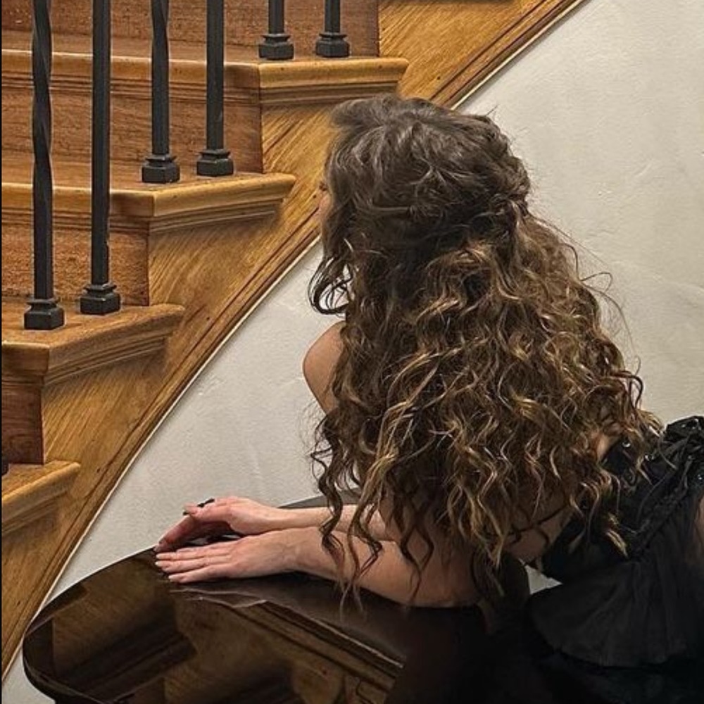 Meet your Posher, Maria